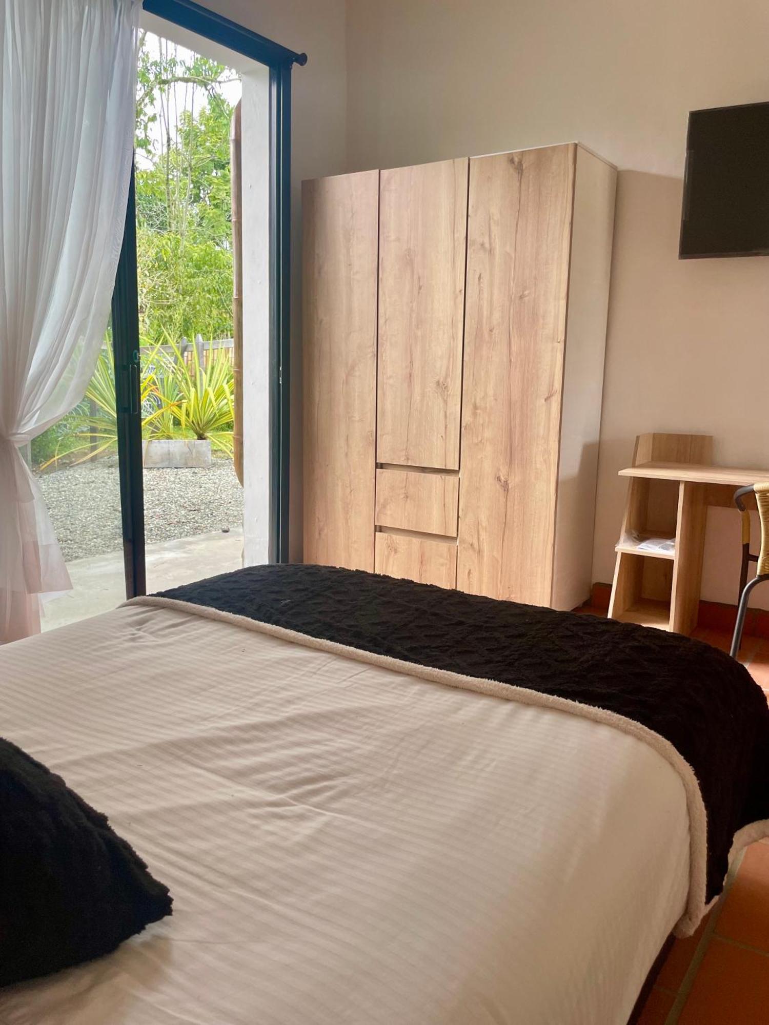 Ecohotel Alma Calarcá Екстериор снимка